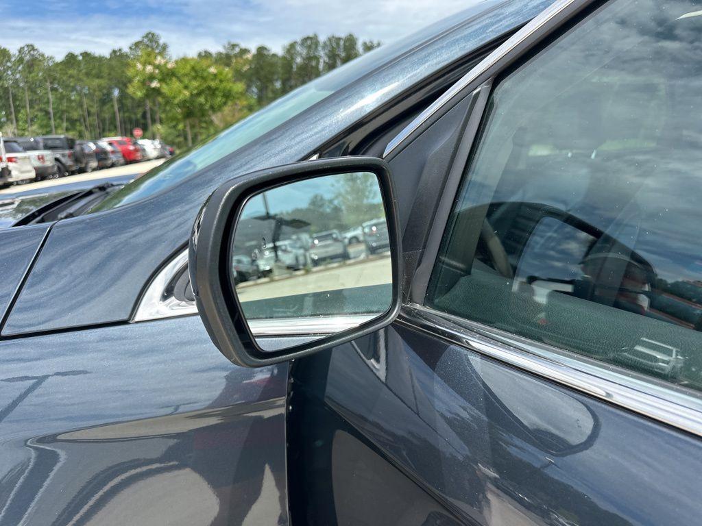 used 2022 Ford Edge car, priced at $23,600