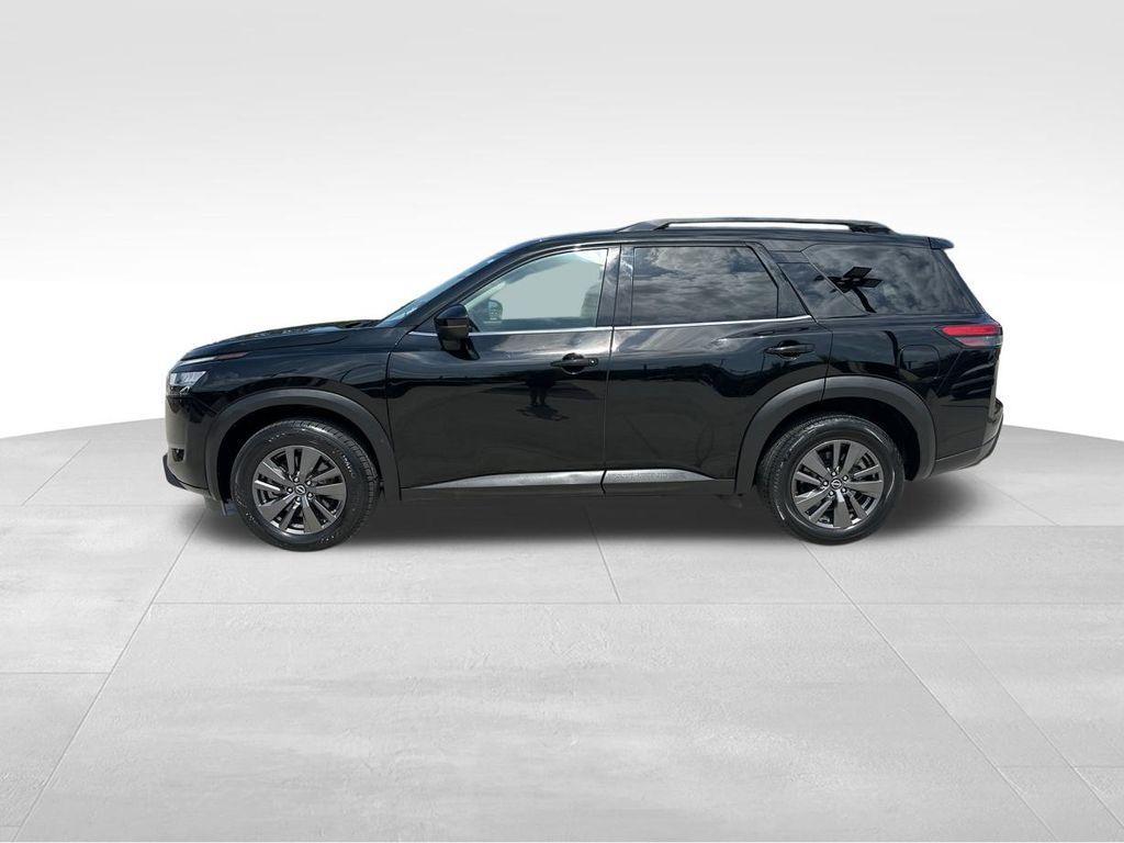 used 2022 Nissan Pathfinder car, priced at $25,900