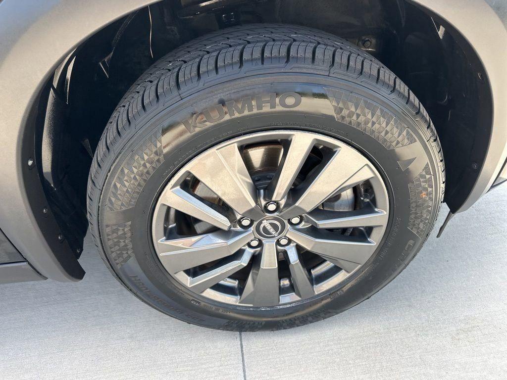 used 2022 Nissan Pathfinder car, priced at $22,300