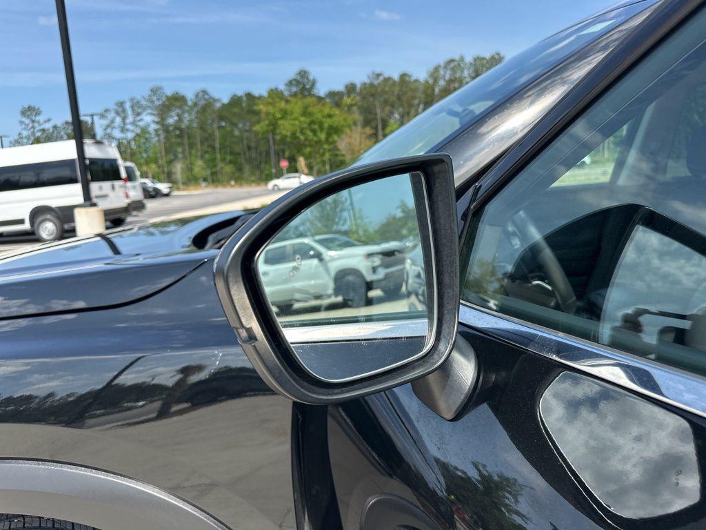 used 2022 Nissan Pathfinder car, priced at $25,900