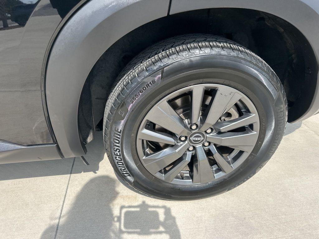 used 2022 Nissan Pathfinder car, priced at $25,900