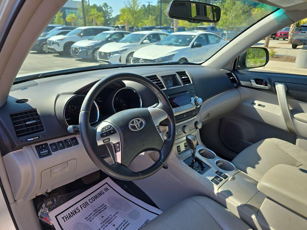 used 2012 Toyota Highlander car, priced at $10,900