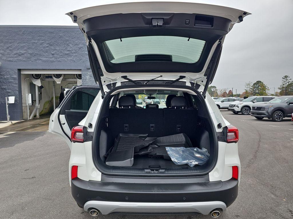 used 2025 Ford Escape car, priced at $31,200