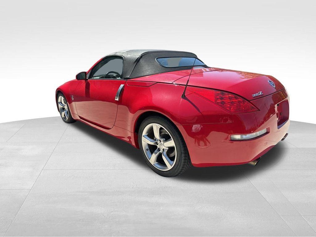 used 2006 Nissan 350Z car, priced at $11,900