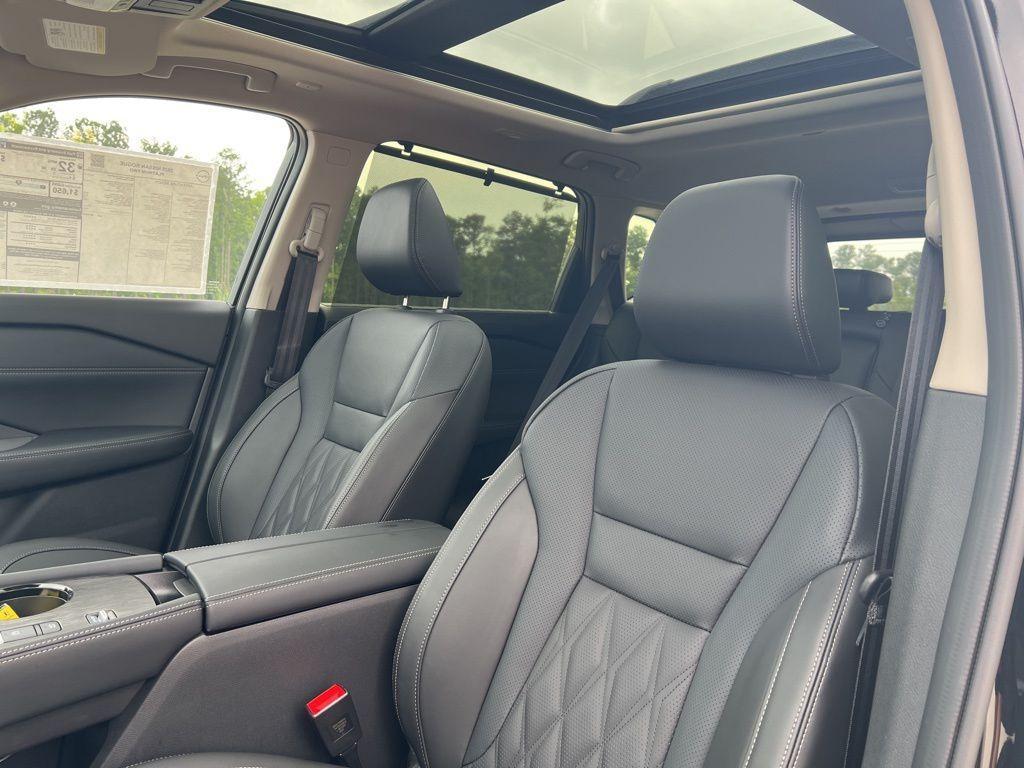 new 2025 Nissan Rogue car, priced at $40,562