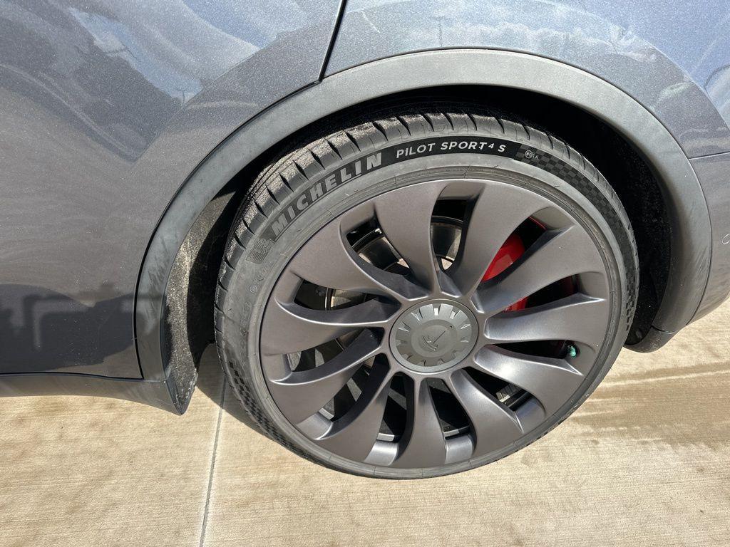 used 2021 Tesla Model Y car, priced at $28,900