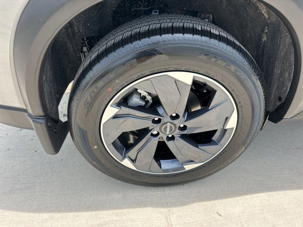 new 2025 Nissan Rogue car, priced at $32,482