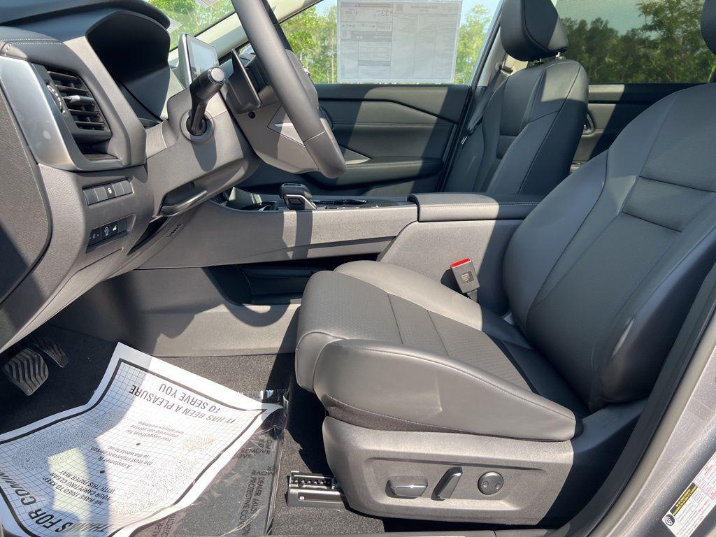 new 2025 Nissan Rogue car, priced at $32,763