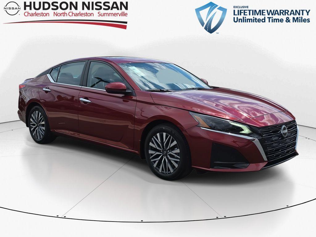 new 2025 Nissan Altima car, priced at $30,931