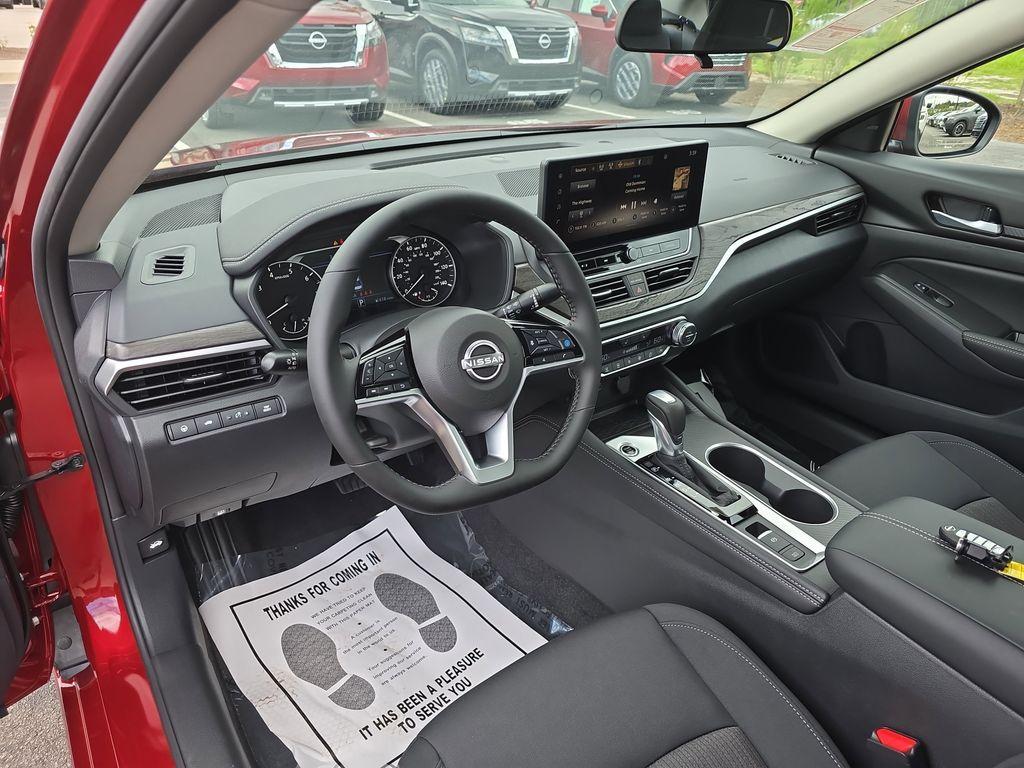 new 2025 Nissan Altima car, priced at $30,931