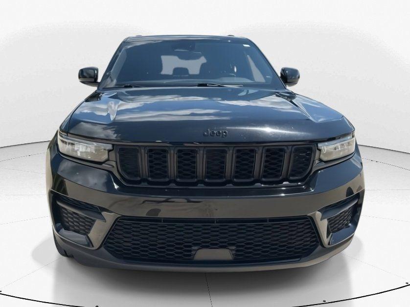 used 2024 Jeep Grand Cherokee car, priced at $27,700