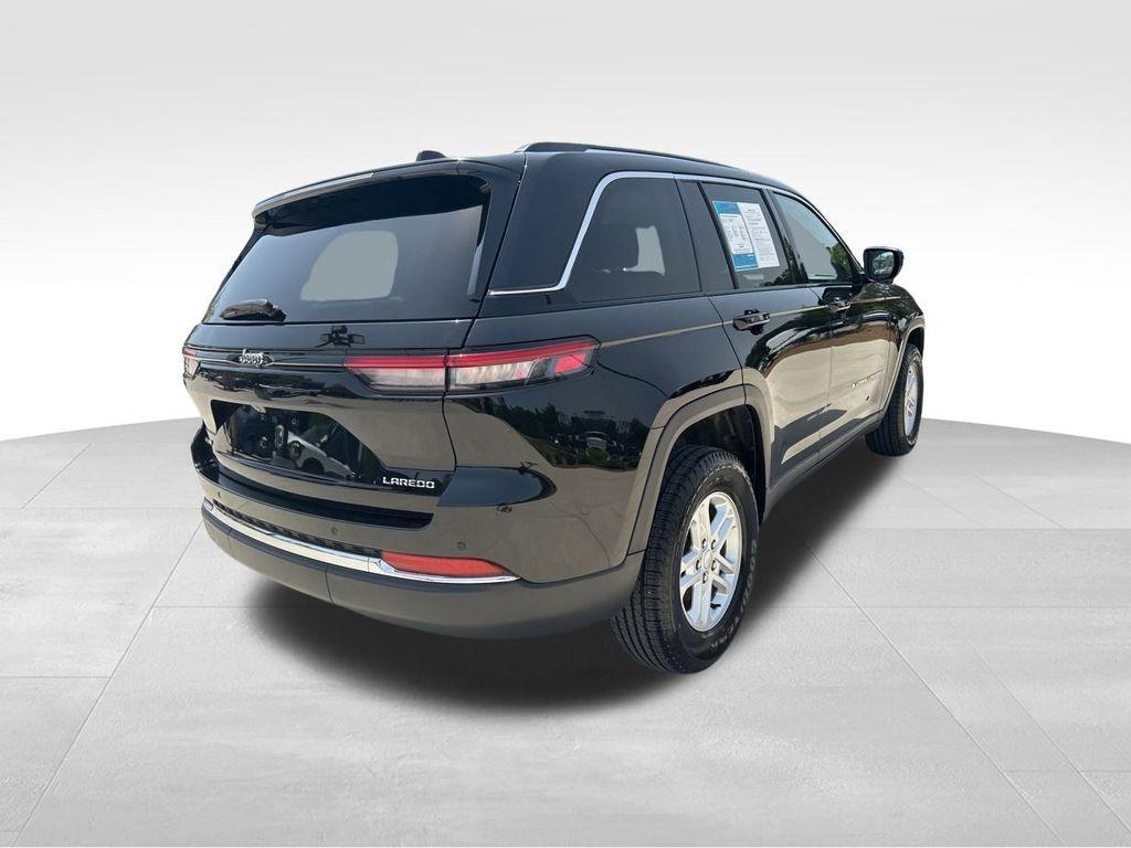 used 2023 Jeep Grand Cherokee car, priced at $29,400
