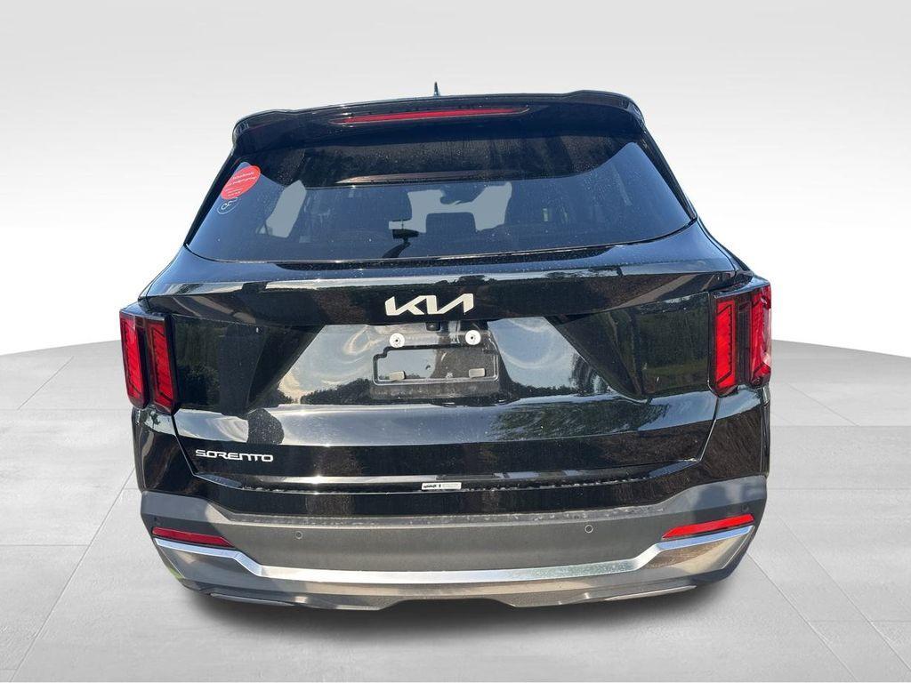 used 2024 Kia Sorento car, priced at $30,800