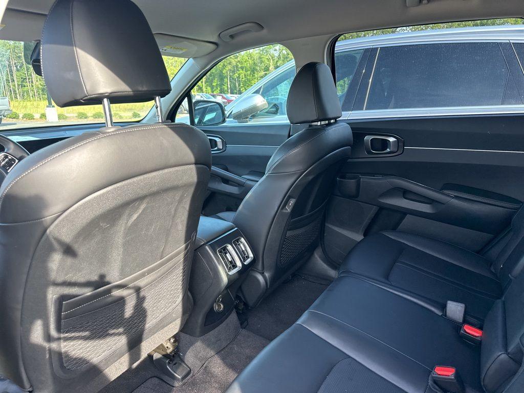 used 2024 Kia Sorento car, priced at $30,800