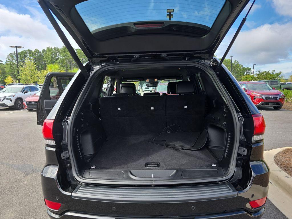 used 2021 Jeep Grand Cherokee car, priced at $25,300