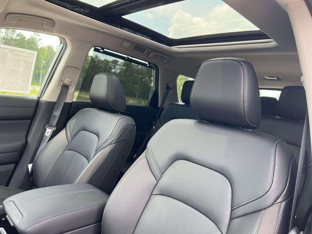 new 2025 Nissan Pathfinder car, priced at $44,669