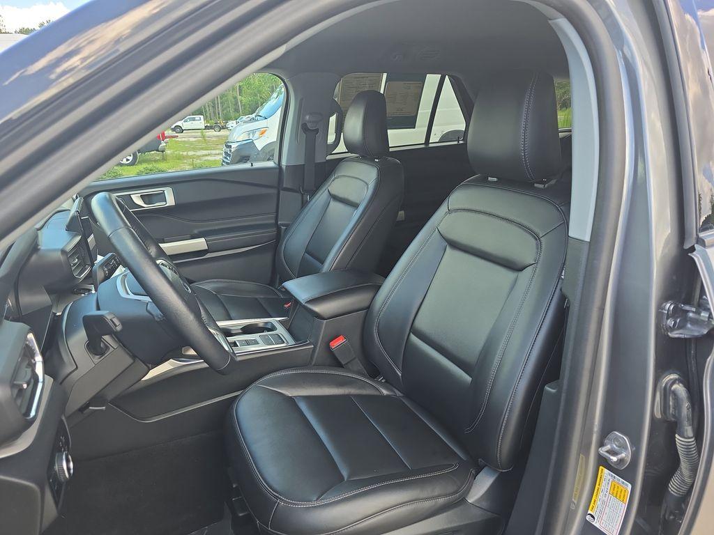 used 2024 Ford Explorer car, priced at $31,400