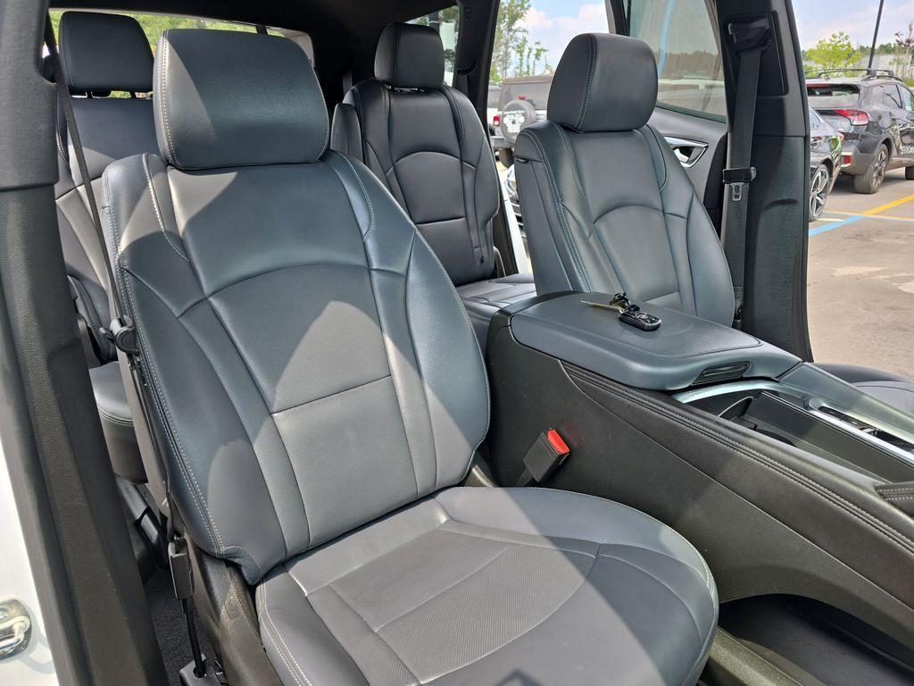 used 2024 Buick Enclave car, priced at $29,200