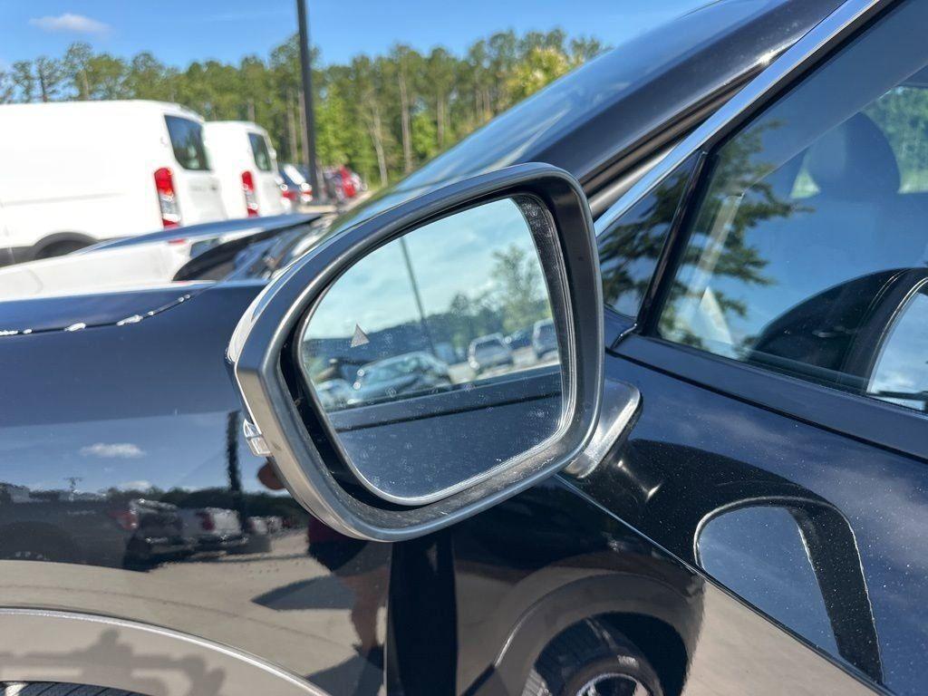 new 2025 Nissan Kicks car, priced at $27,855