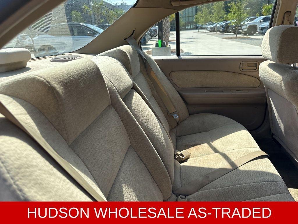 used 1995 Nissan Maxima car, priced at $1,480