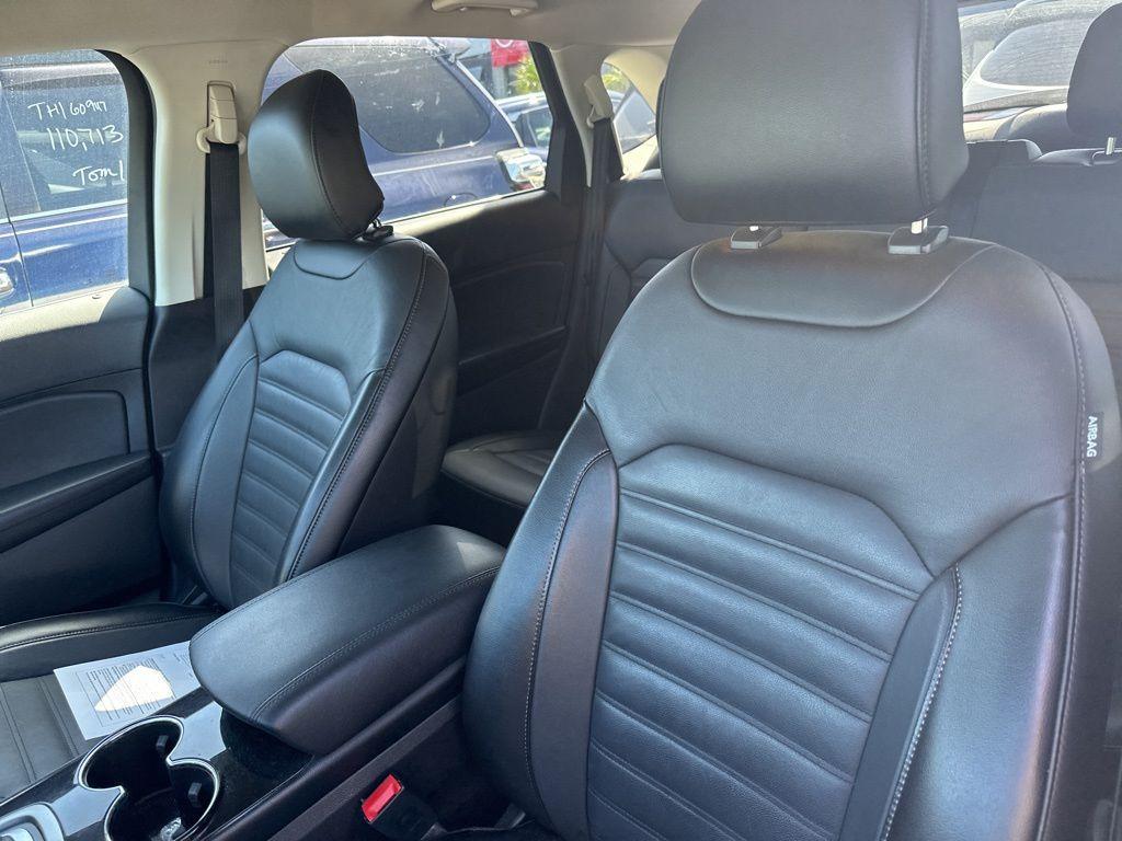 used 2015 Ford Edge car, priced at $8,400