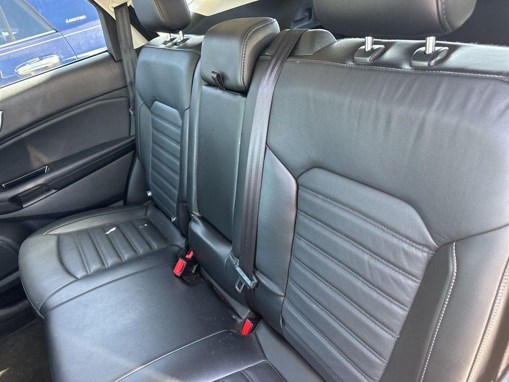 used 2015 Ford Edge car, priced at $8,400