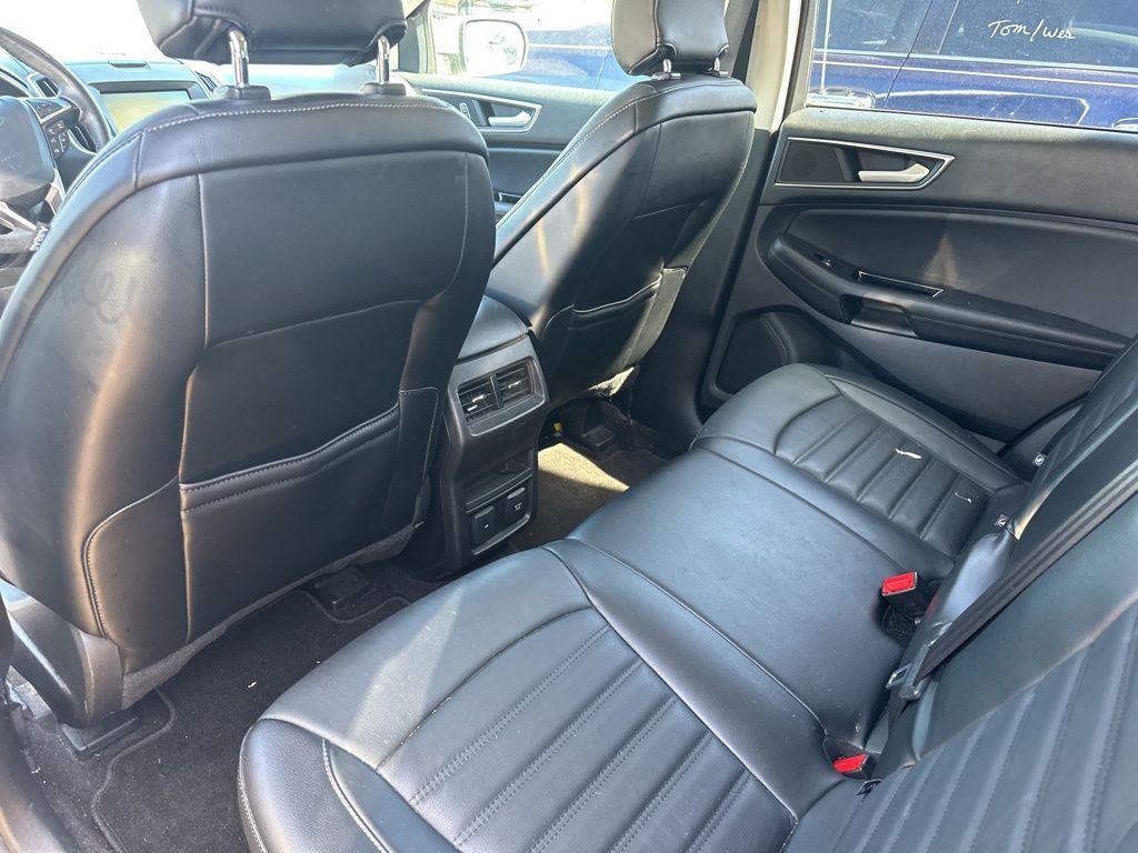 used 2015 Ford Edge car, priced at $8,400