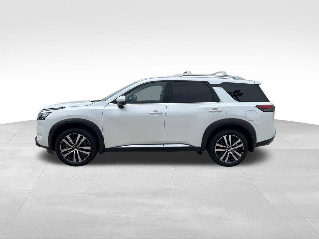 new 2025 Nissan Pathfinder car, priced at $51,265