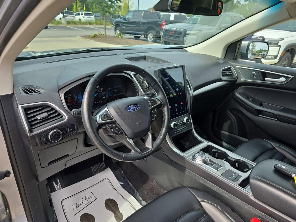 used 2024 Ford Edge car, priced at $20,400