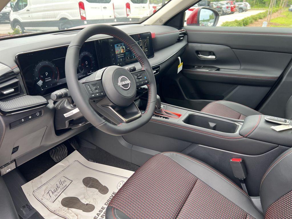 new 2025 Nissan Kicks car, priced at $29,909