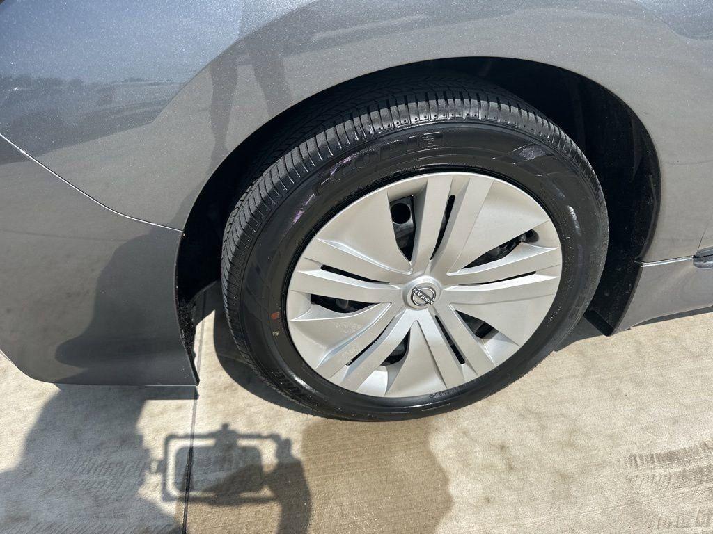 used 2024 Nissan Leaf car, priced at $13,900