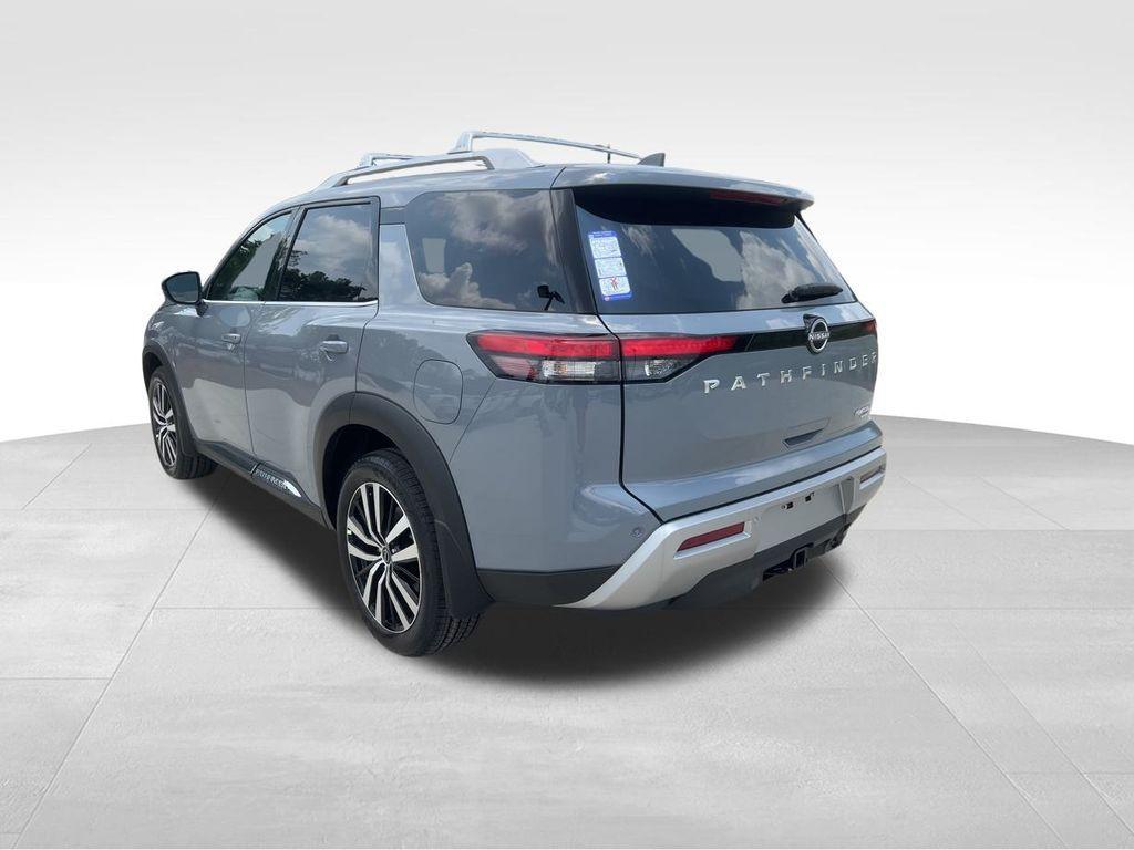 new 2025 Nissan Pathfinder car, priced at $51,265