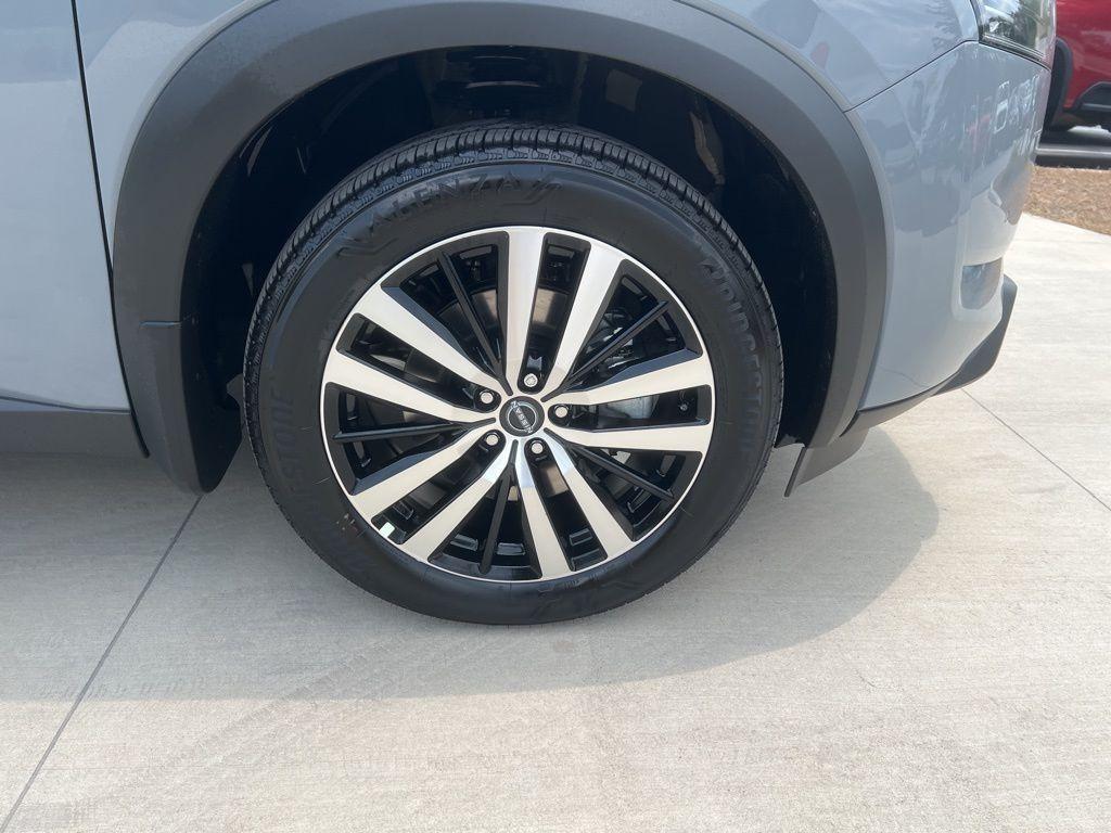 new 2025 Nissan Pathfinder car, priced at $51,265
