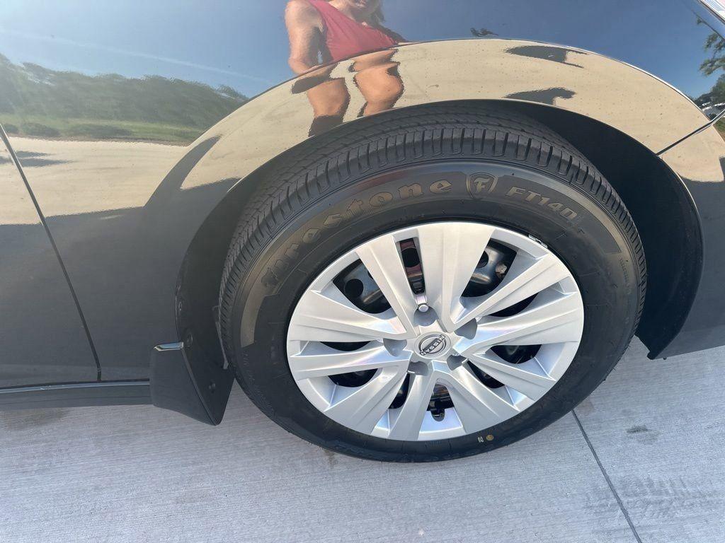 new 2025 Nissan Sentra car, priced at $22,036