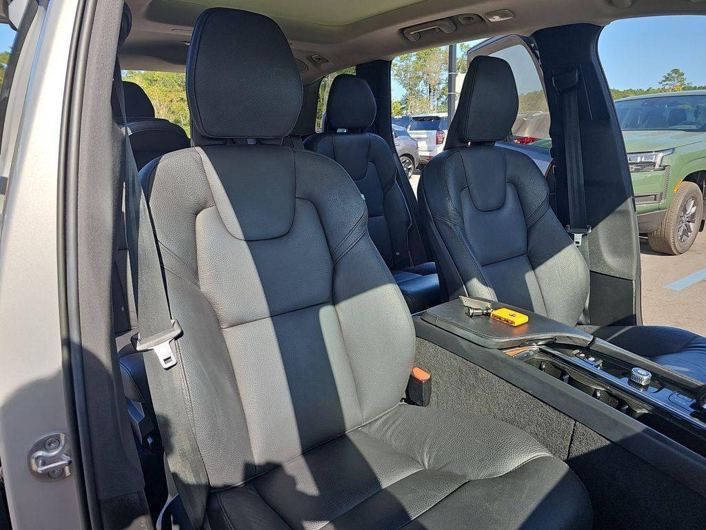 used 2024 Volvo XC90 car, priced at $37,200