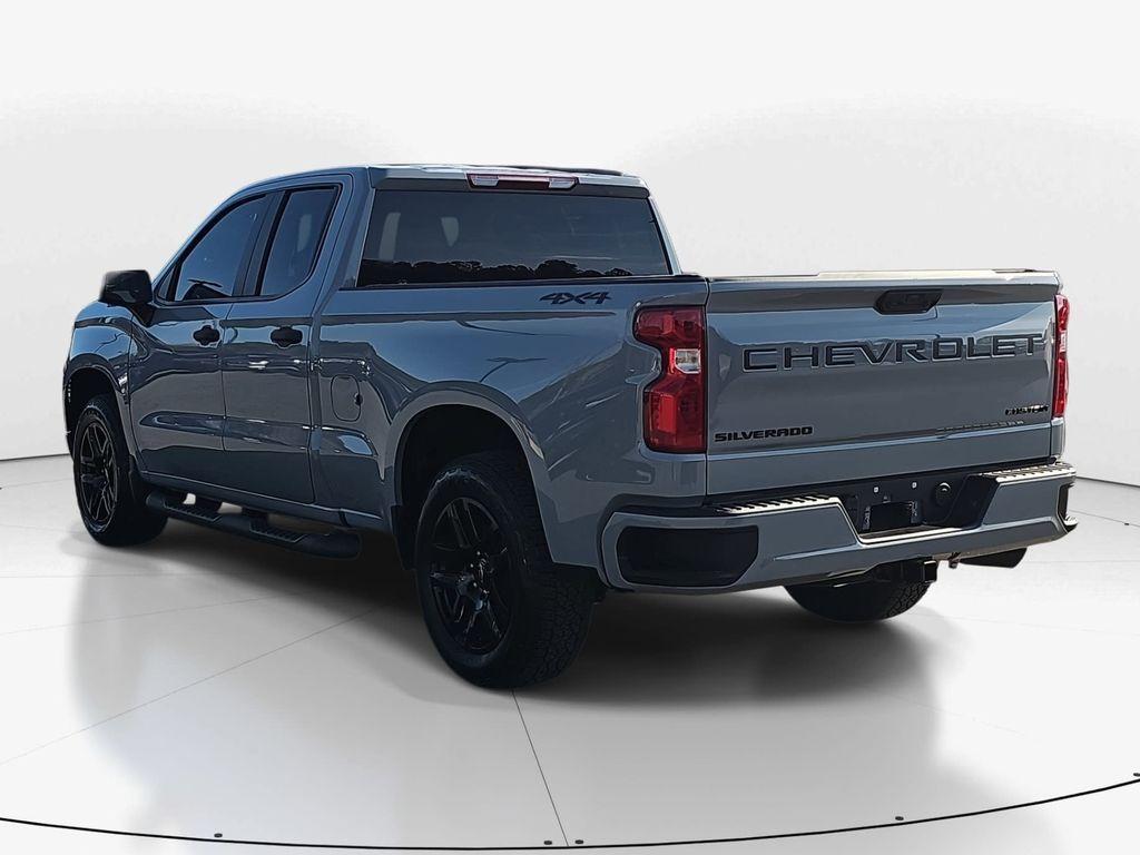 used 2025 Chevrolet Silverado 1500 car, priced at $40,600