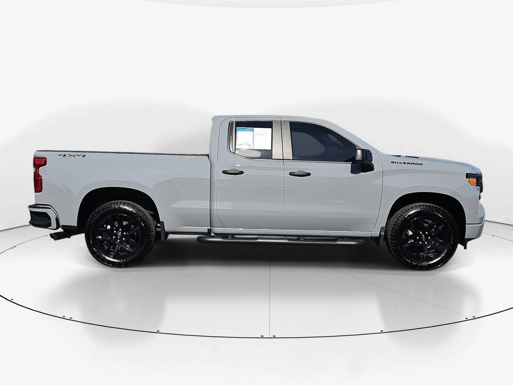 used 2025 Chevrolet Silverado 1500 car, priced at $40,600