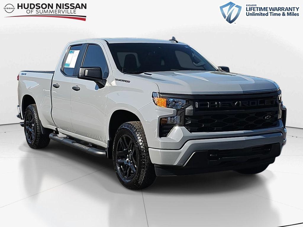 used 2025 Chevrolet Silverado 1500 car, priced at $40,600