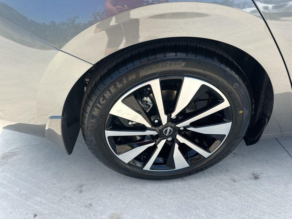new 2025 Nissan Sentra car, priced at $26,377