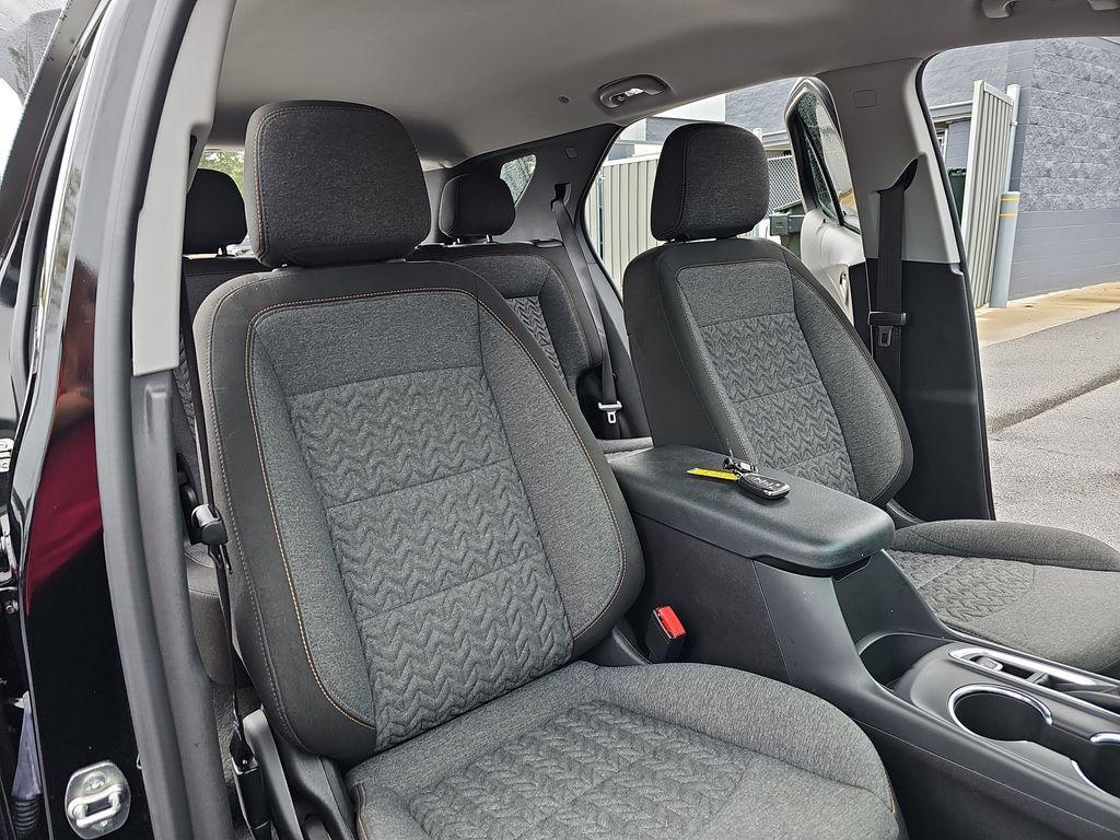 used 2024 Chevrolet Equinox car, priced at $19,900