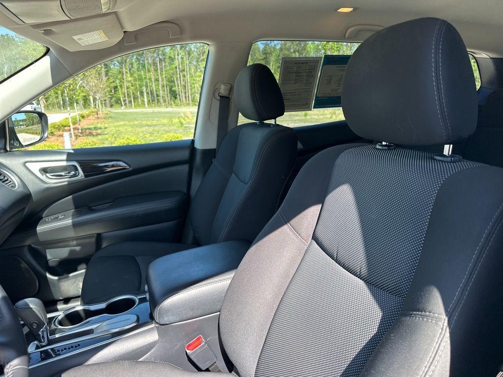used 2020 Nissan Pathfinder car, priced at $16,782
