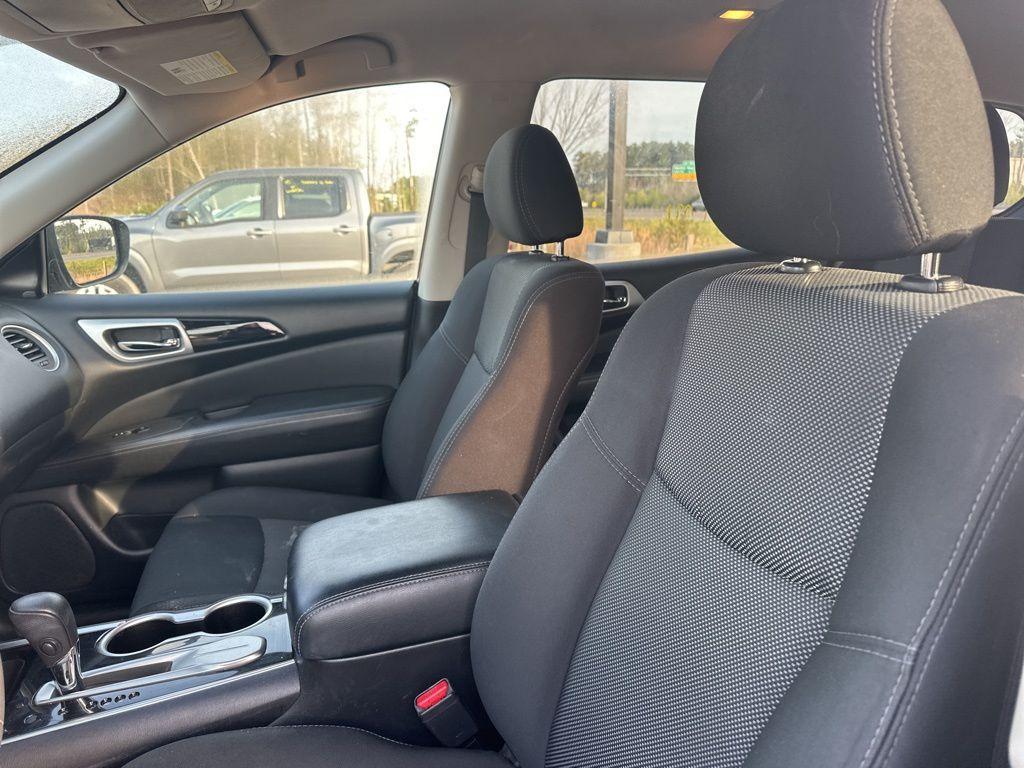 used 2020 Nissan Pathfinder car, priced at $18,729