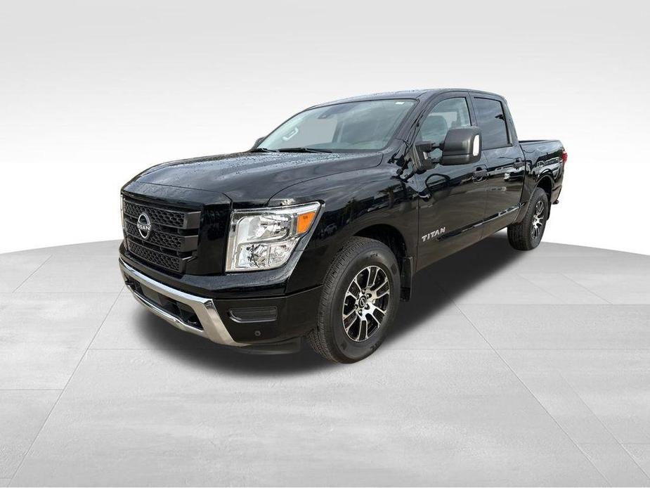 used 2024 Nissan Titan car, priced at $38,202