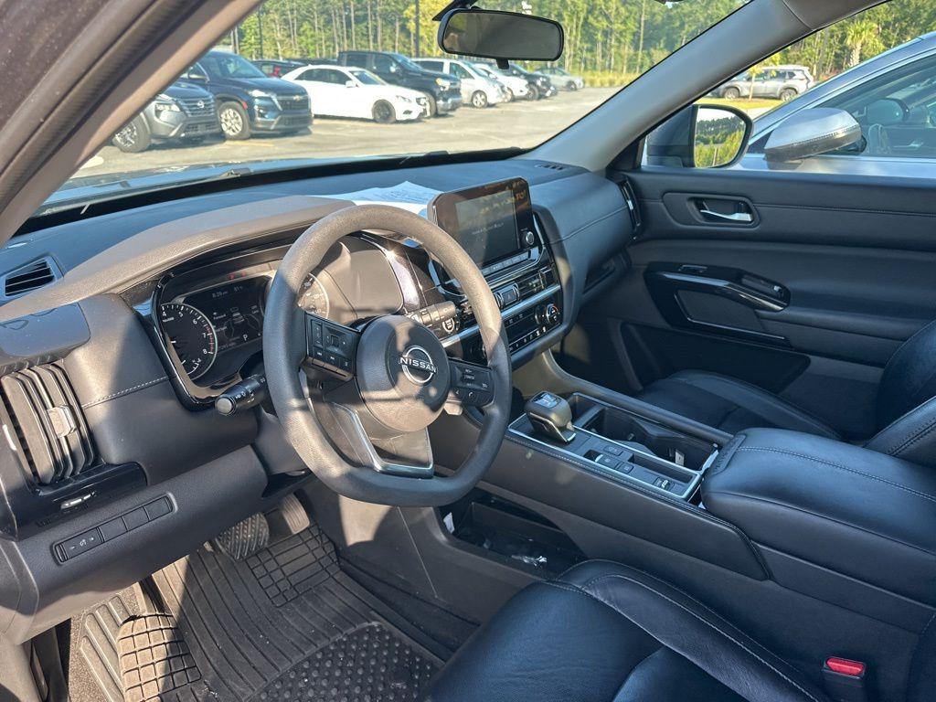 used 2022 Nissan Pathfinder car, priced at $27,400