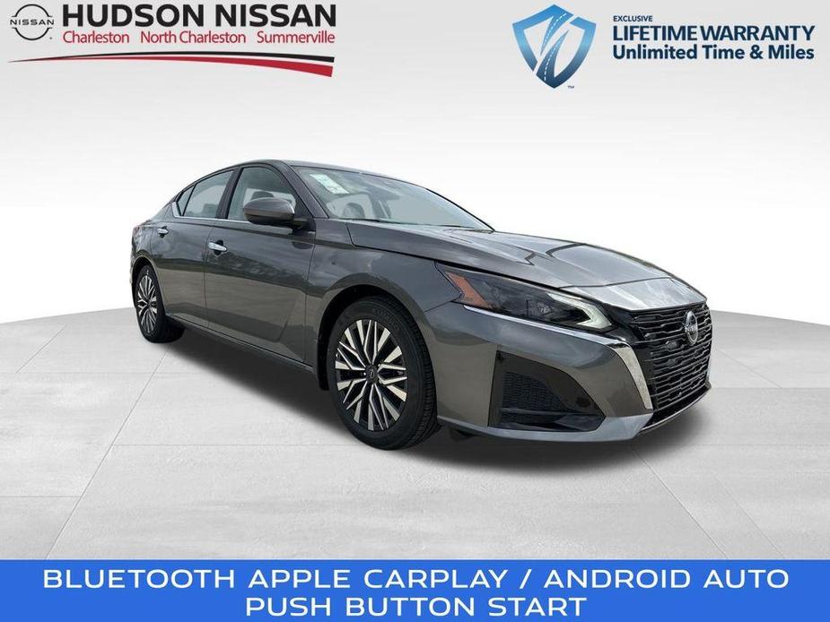 new 2025 Nissan Altima car, priced at $28,930