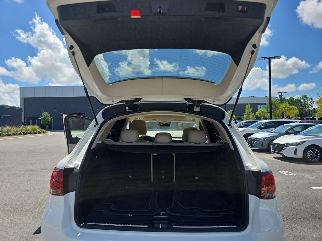 used 2022 Mercedes-Benz GLC 300 car, priced at $37,997