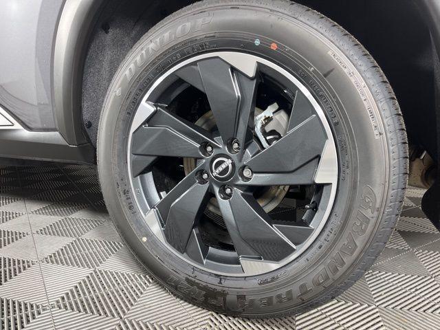 new 2025 Nissan Rogue car, priced at $30,685