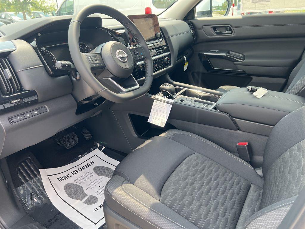 new 2025 Nissan Pathfinder car, priced at $41,685