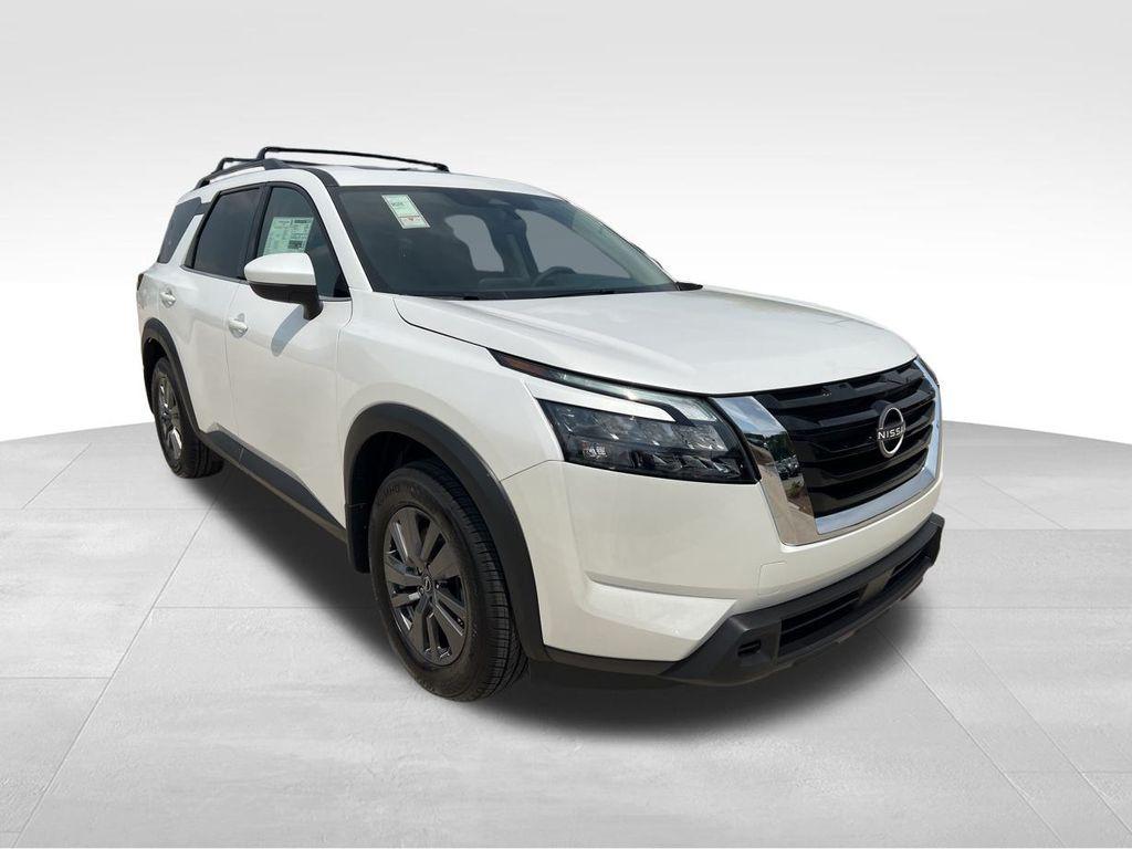 new 2025 Nissan Pathfinder car, priced at $41,685