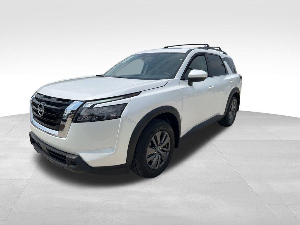 new 2025 Nissan Pathfinder car, priced at $41,685